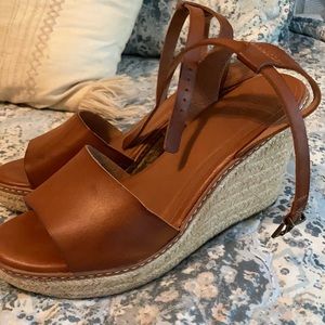 Old Navy Cognac faux leather ankle strap wedges